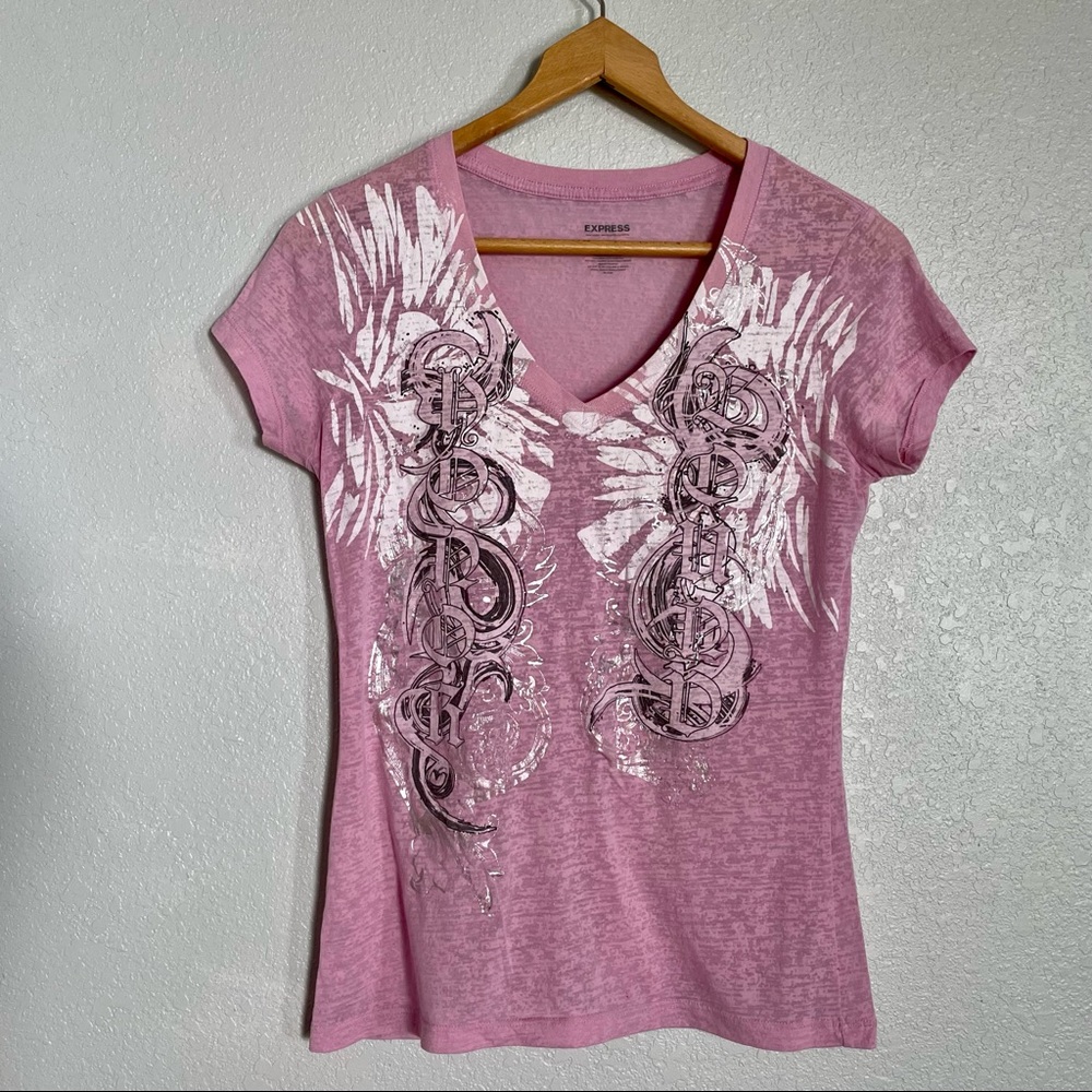 Express Pink Graphic V-Neck T-Shirt - Size S